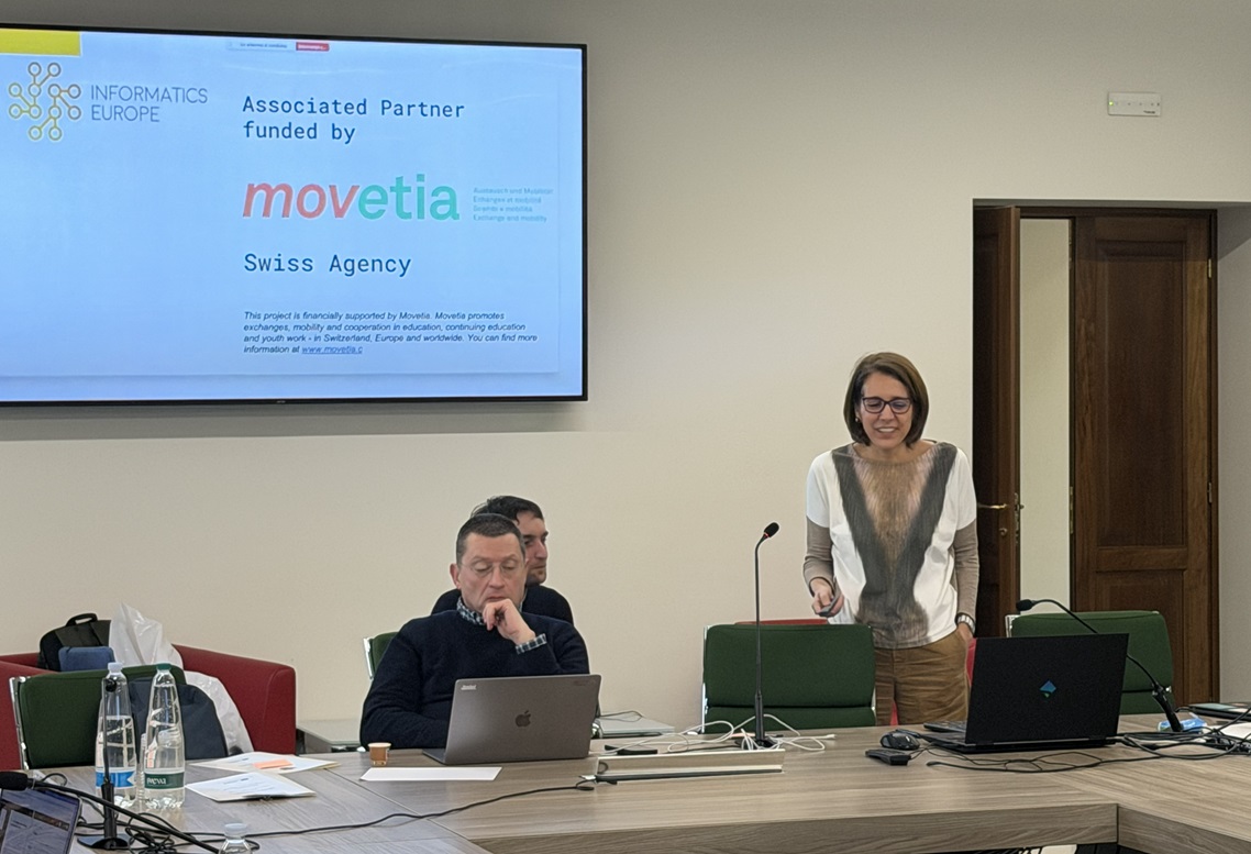 Nuria Anguera (standing, right) from IE presented AIM-PRO’s dissemination strategy in shaping the Project’s outreach and impact. 