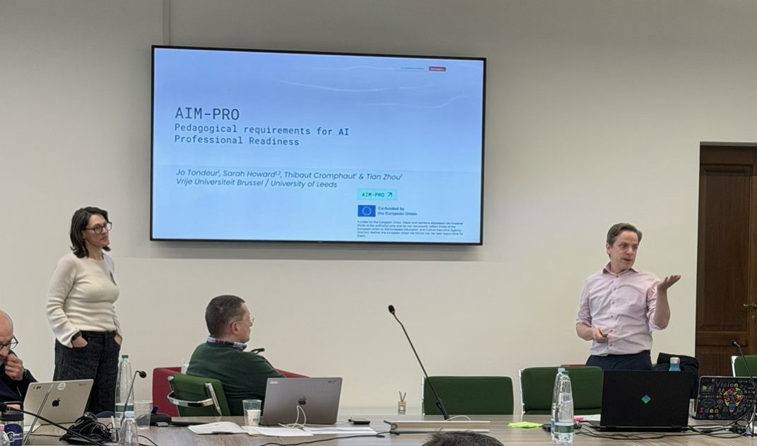 Sarah Howard (left) from the University of Leeds and Jo Tondeur (right) from VUB, discuss evidence-based pedagogy strategies for AIM-PRO. 